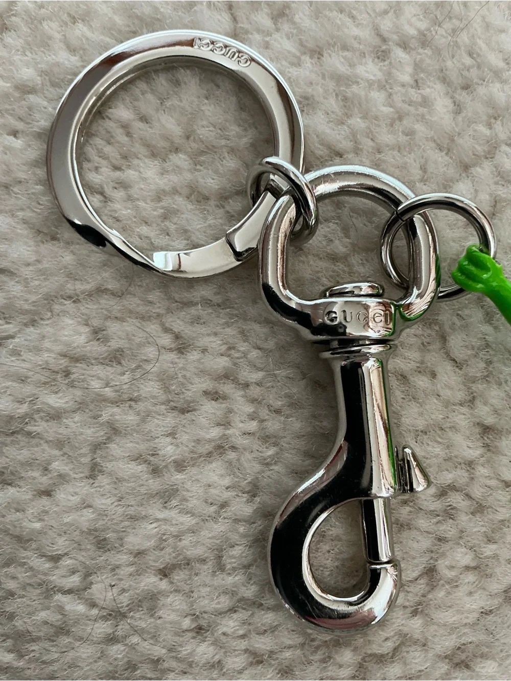 NEW IN BOX GUCCI NEON GREEN CERAMIC SILVER SURFER KEYCHAIN KEY RING FOB